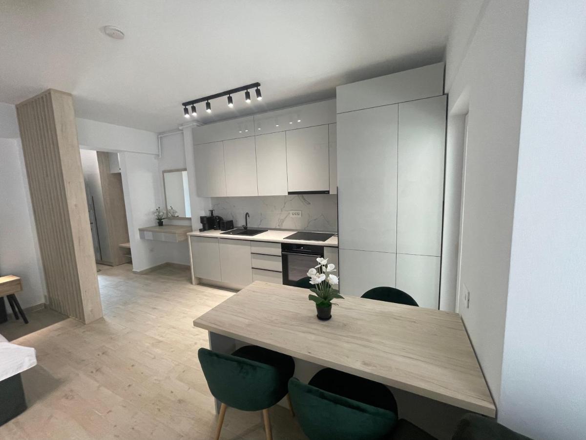 Apartment L&c Platinum Navodari