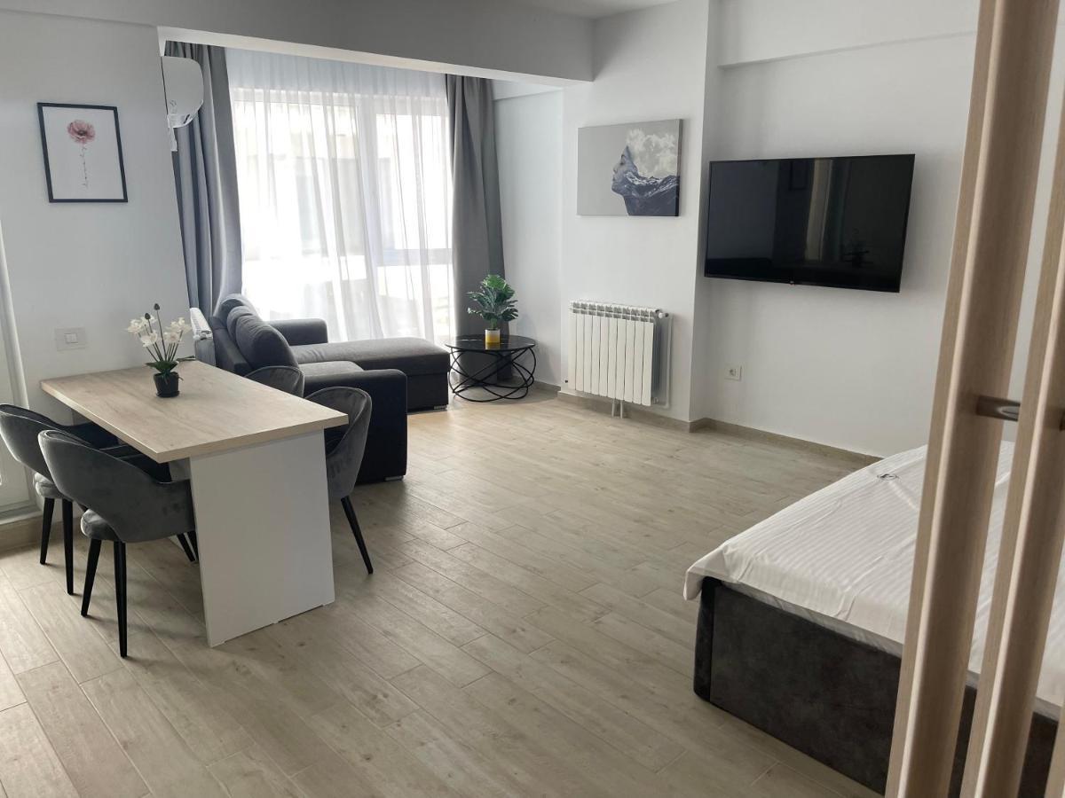 L&c Platinum Apartment *